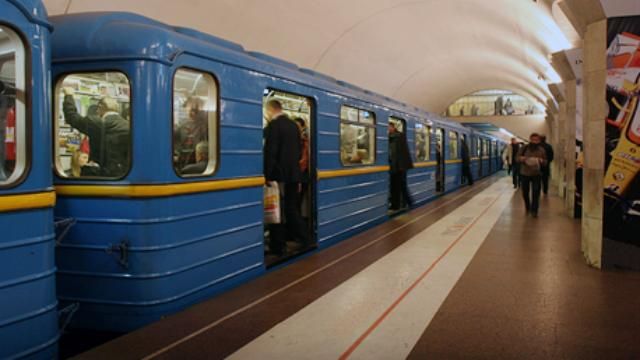 Курйоз у метро: на екранах з'явився Шерлок Холмс Курйоз у метро: на екранах з'явився Шерлок Холмс