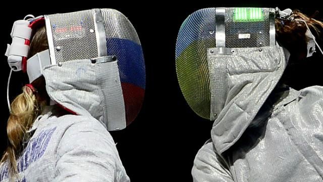 У нервовому бою українські шаблістки вирвали "золото" в росіянок: з'явилось відео