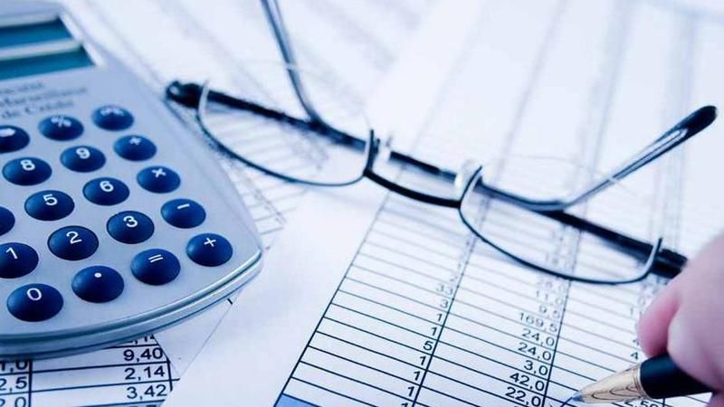 Работающих россиян могут попросить "скинуться" на пенсии Работающих россиян могут попросить "скинуться" на пенсии