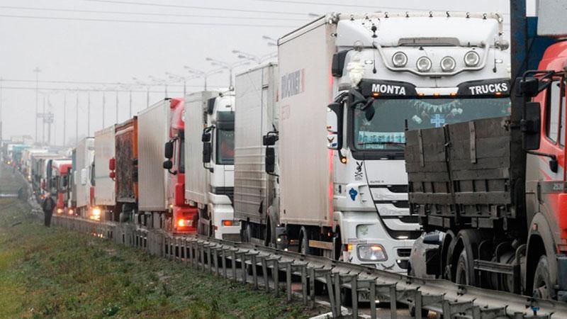 Туреччина закрила кордони для російських вантажівок