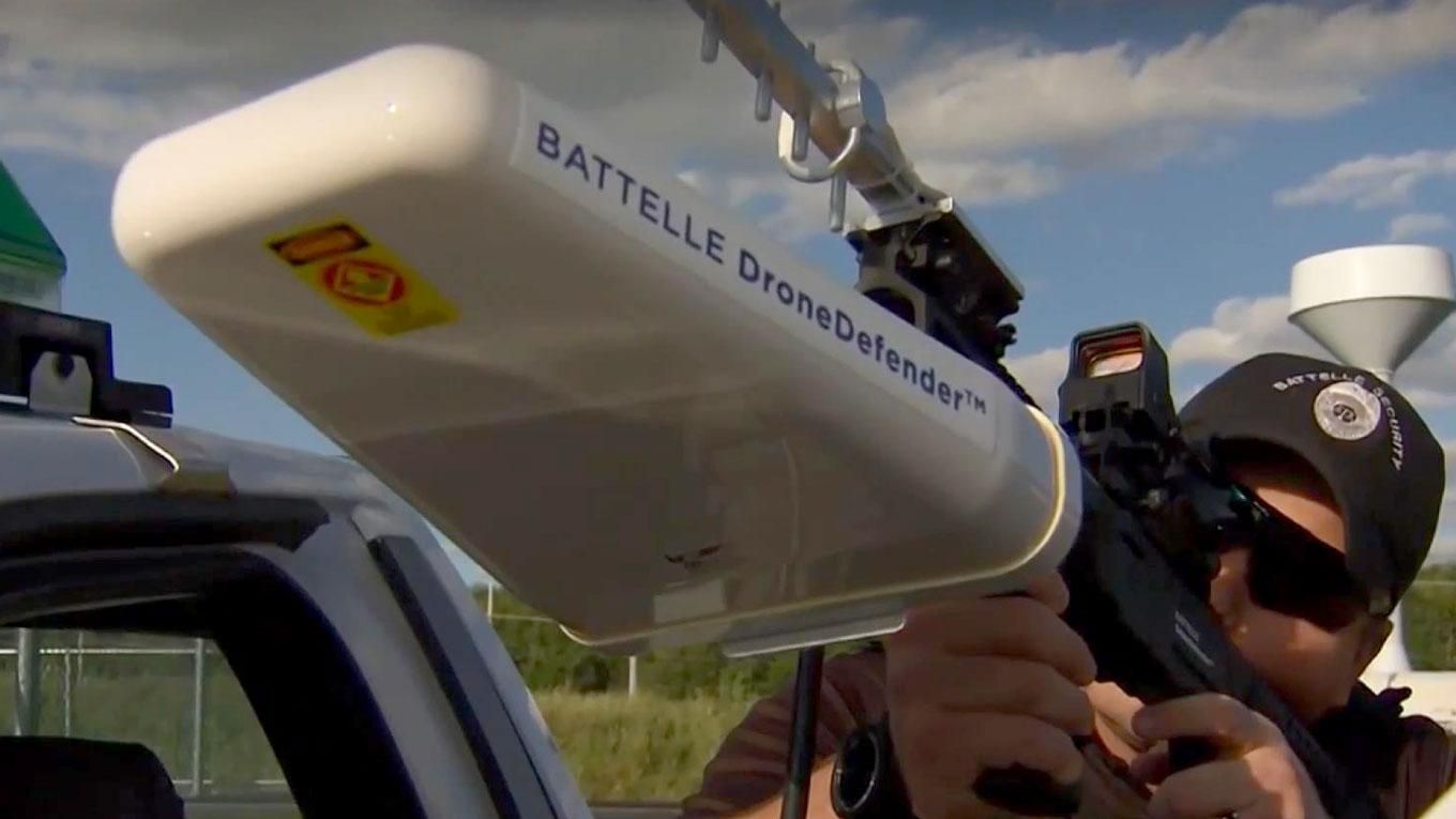 Орел против беспилотников, NASA тестирует робота для строительства на Марсе Орел против беспилотников, NASA тестирует робота для строительства на Марсе