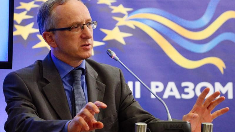Безвизовый режим под угрозой: посол ЕС рассказал почему