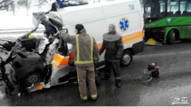 ТОП-новости: ужасная авария в Харькове, почтение памяти Кузьмы