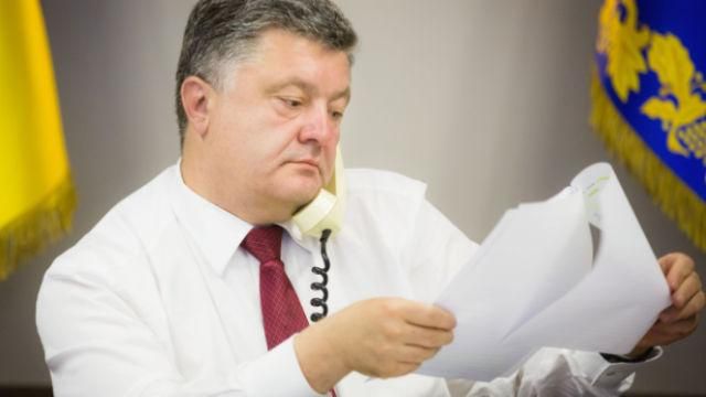 Порошенко просят перенести летние каникулы на зиму