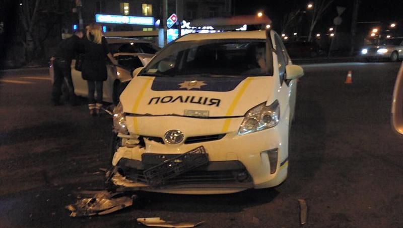 Нардеп показав, як розбилась ще одна машина патрульних у Києві
