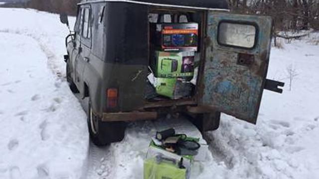 СБУ впіймала контрабандистів, які везли у Росію мікросхеми для ракет СБУ впіймала контрабандистів, які везли у Росію мікросхеми для ракет