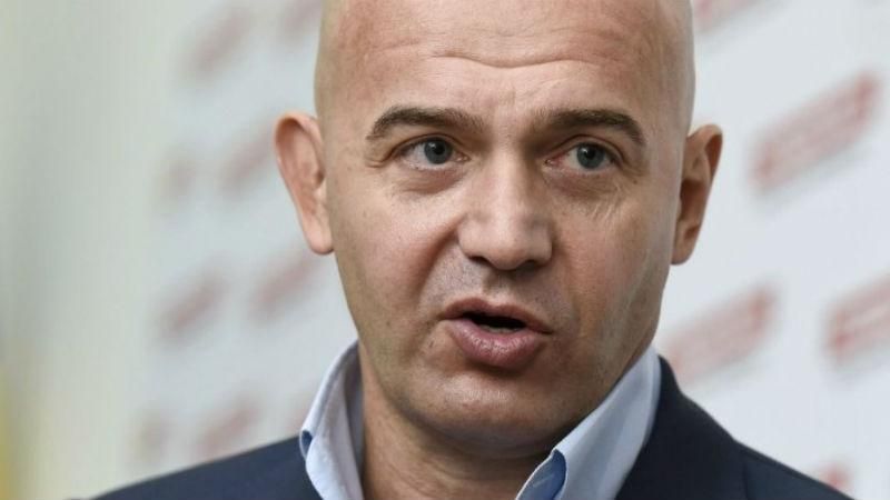 Журналист показал еще одну связь между Порошенко и Кононенко Журналист показал еще одну связь между Порошенко и Кононенко