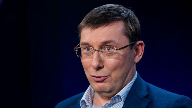 Луценко назвал, сколько точно российских солдат воюют на Донбассе Луценко назвал, сколько точно российских солдат воюют на Донбассе