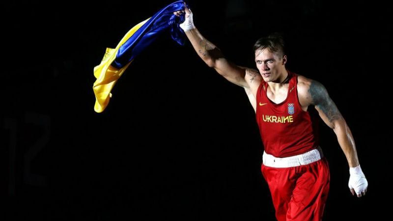 Головний бій для Усика перенесли