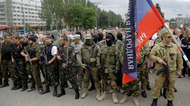 Скандал в "ДНР": среди боевиков обнаружили геев
