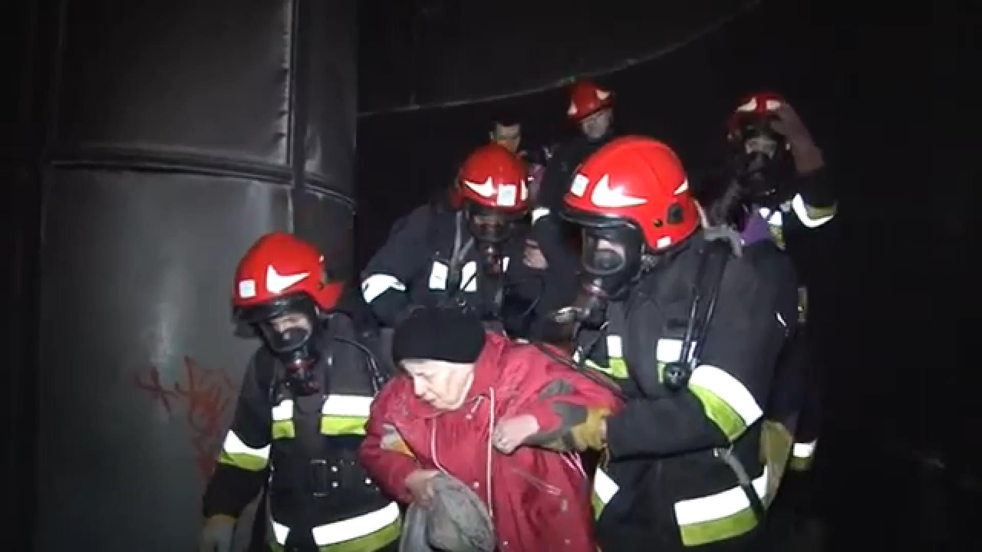У Львові врятували понад 20 людей від смерті від вогню