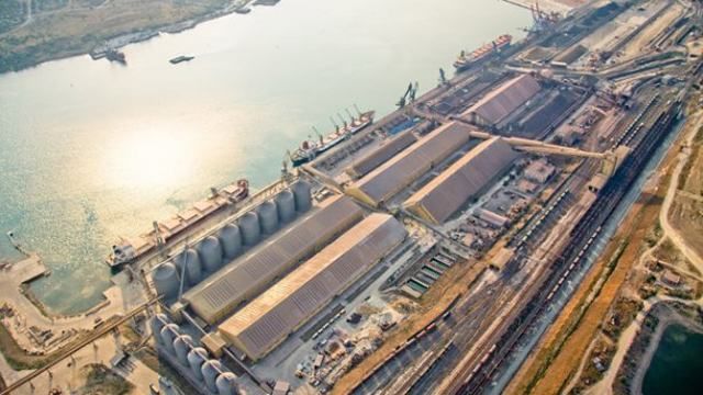 Ценовая политика стивидорского “картеля” ежегодно обирает аграриев на 18-20 млрд. грн. Ценовая политика стивидорского “картеля” ежегодно обирает аграриев на 18-20 млрд. грн.