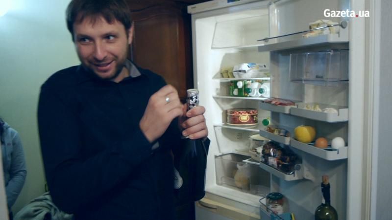 Парасюк показав квартиру, яку орендує в елітному районі Києва  