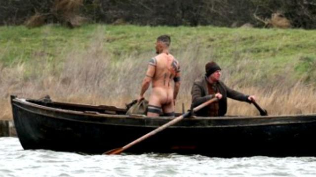 "Шалений Макс" абсолютно голим знявся у новому фільмі "Шалений Макс" абсолютно голим знявся у новому фільмі