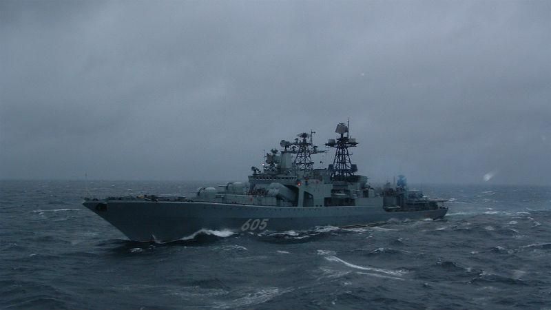 Военные корабли России проводят учения в Черном море