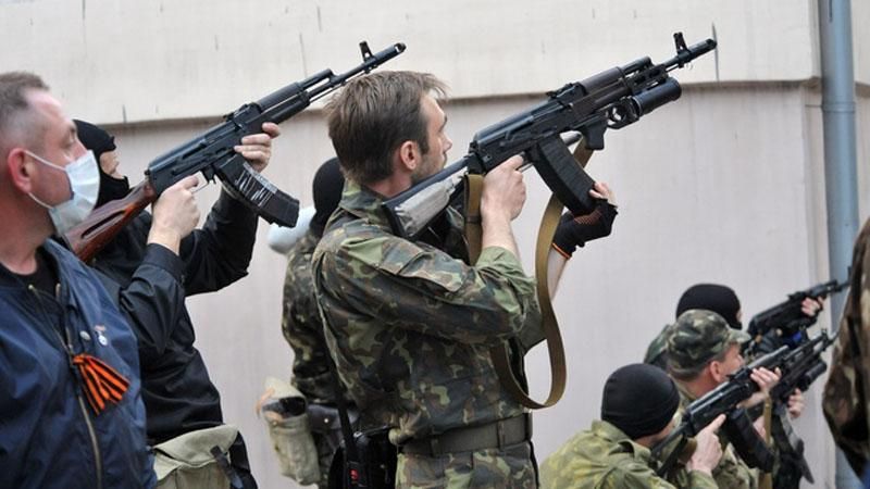 Офицеров российской миссии на Донбассе поймали на сотрудничестве с террористами
