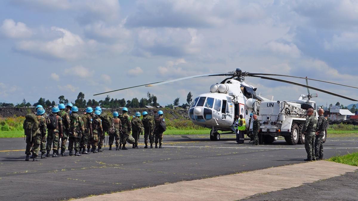 Украина отправляет 250 миротворцев на ротацию в Африку Украина отправляет 250 миротворцев на ротацию в Африку