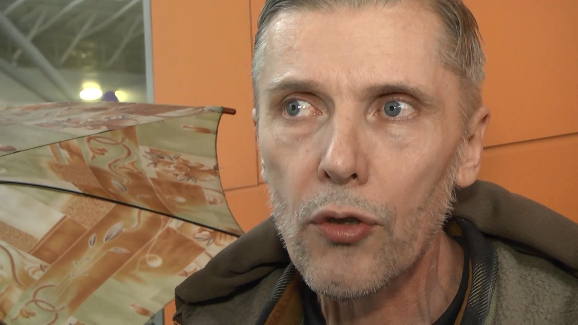 Життя в аеропорту: англомовний українець повторює сюжет фільму з Томом Хенксом