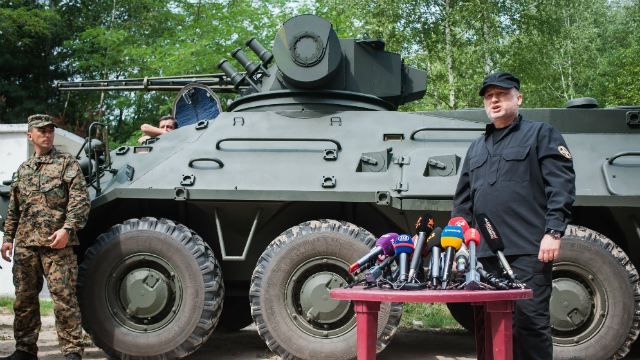 Турчинов анонсував закриття ще одного пункту пропуску на Донеччині Турчинов анонсував закриття ще одного пункту пропуску на Донеччині