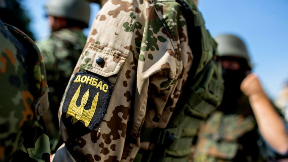 Дружини добровольців розповіли, як їхніх чоловіків змушують свідчити проти свого командира Дружини добровольців розповіли, як їхніх чоловіків змушують свідчити проти свого командира