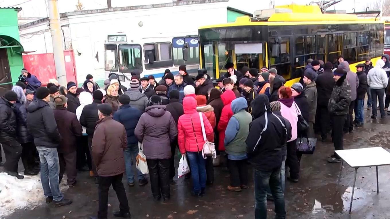 Колапс у Сумах: масовий страйк працівників комунального транспорту