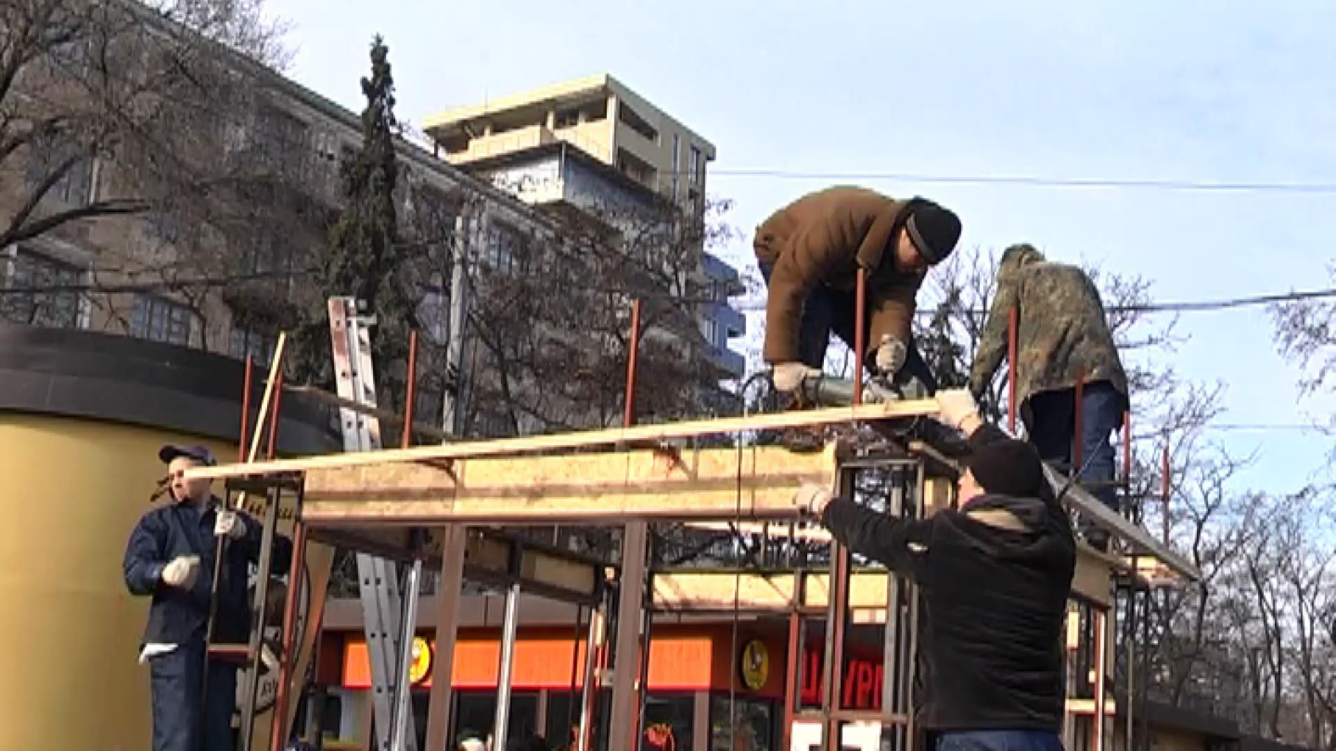 Демонтаж МАФов в Днепропетровске: предприниматели возмущены Демонтаж МАФов в Днепропетровске: предприниматели возмущены