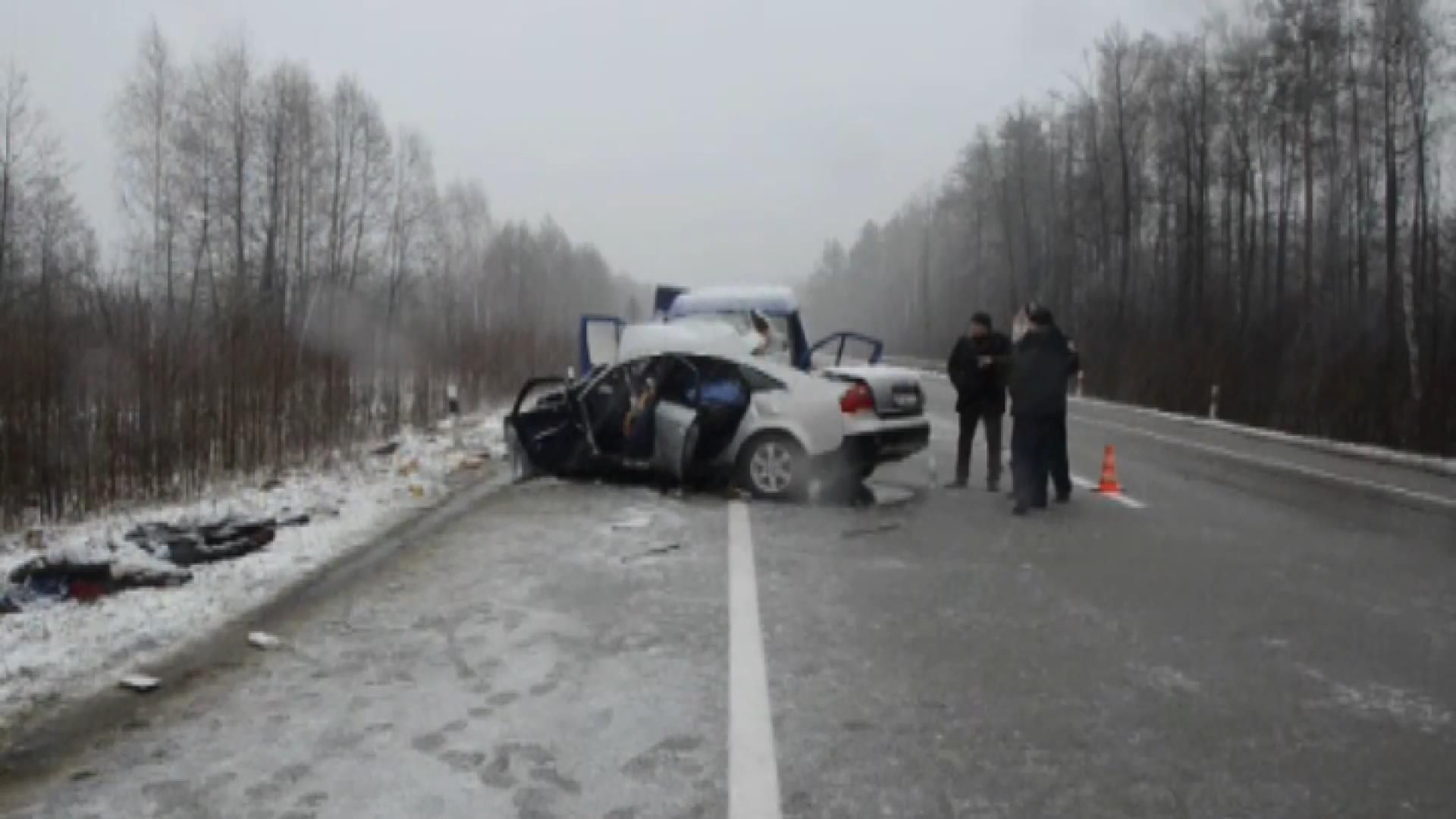 Лобове зіткнення машин забрало життя трьох людей Лобове зіткнення машин забрало життя трьох людей