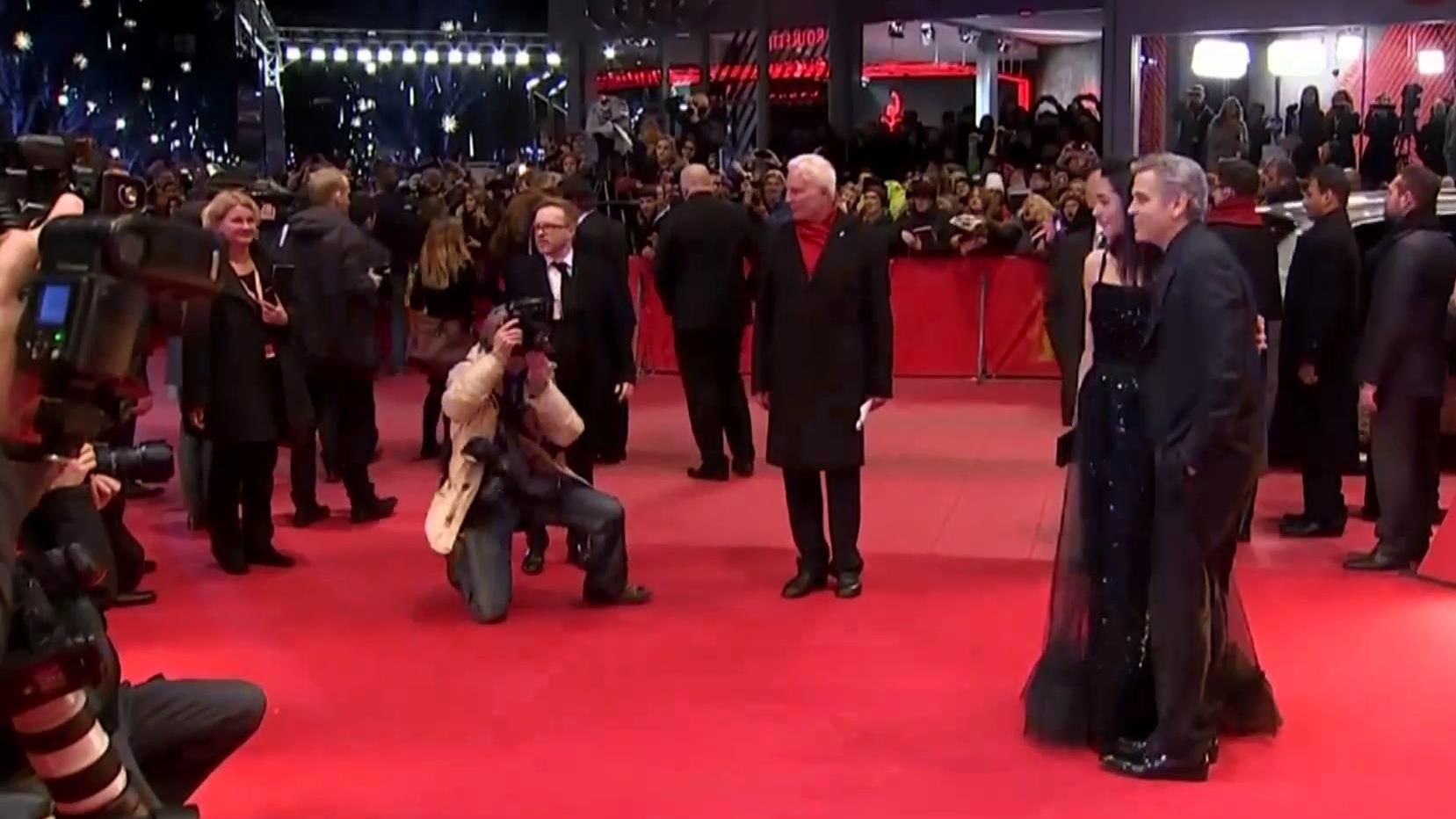 Кинофестиваль "Берлинале" стартовал в Германии под актуальным лозунгом Кинофестиваль "Берлинале" стартовал в Германии под актуальным лозунгом