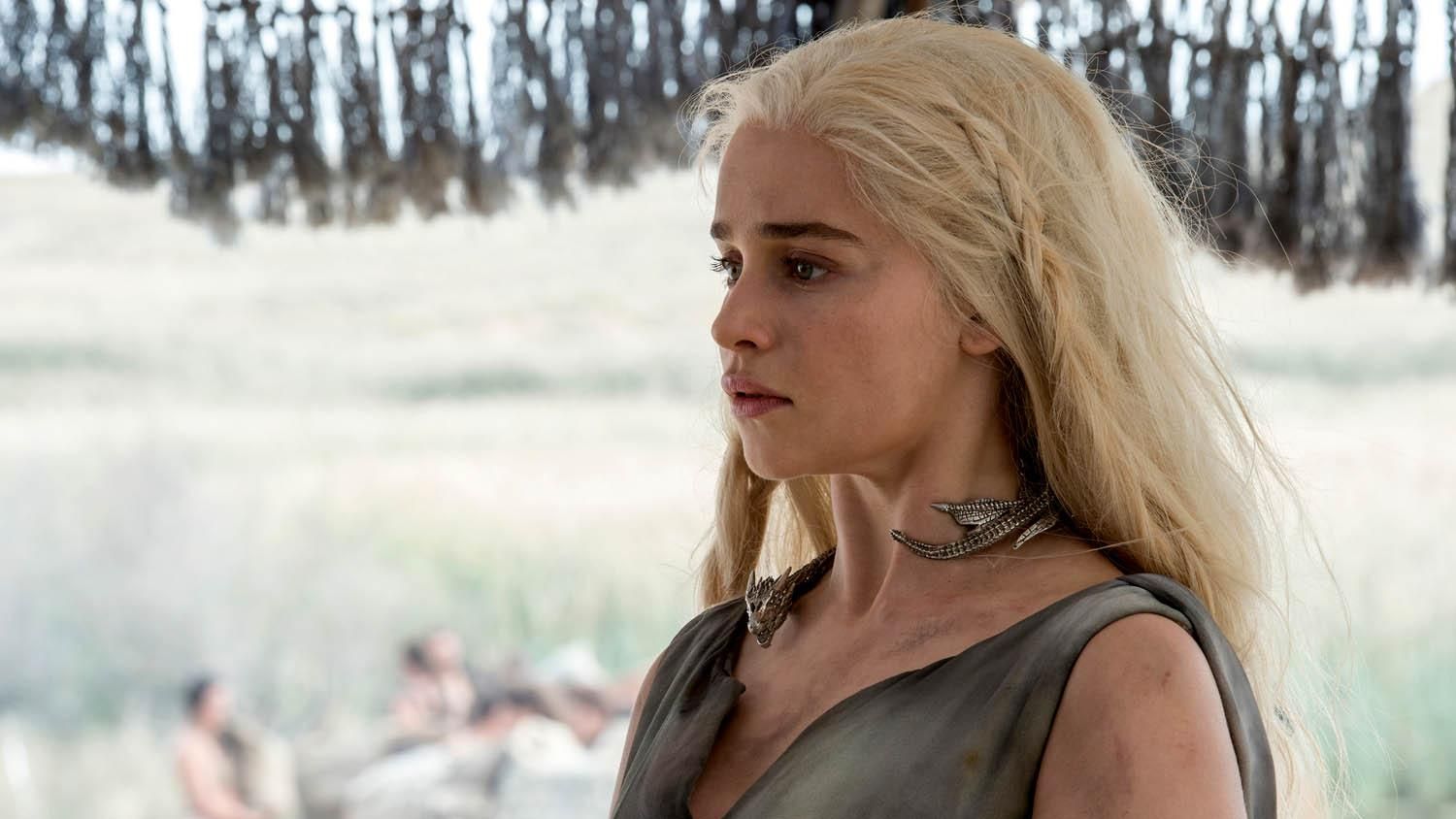 Новые фото легендарного сериала "Игра престолов" приоткрыли судьбу героев Новые фото легендарного сериала "Игра престолов" приоткрыли судьбу героев