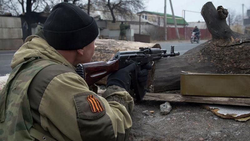 Террористы атаковали Марьинку Террористы атаковали Марьинку