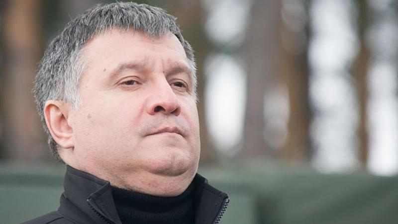 Скандал с Аваковым: журналист рассказал о махинациях с тендерами Скандал с Аваковым: журналист рассказал о махинациях с тендерами