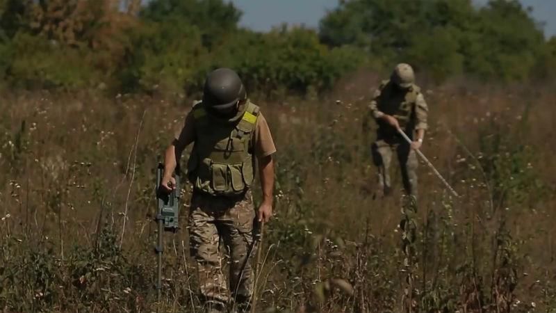 Техника войны. Как военных учат управлять танками, украинский миноискатель нового поколения