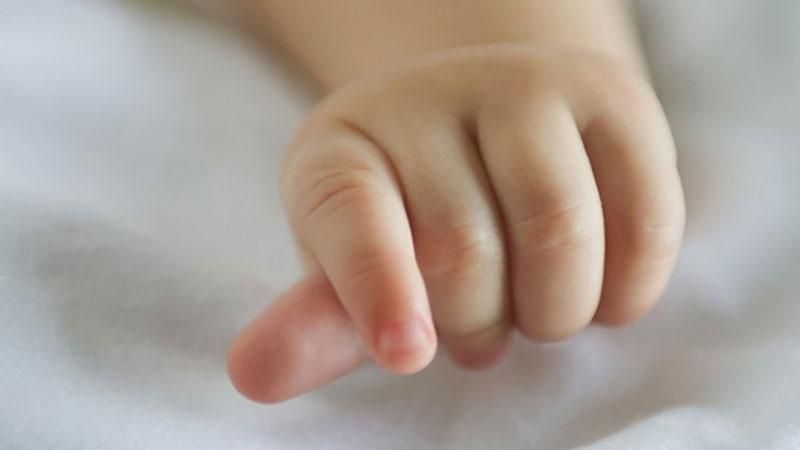 Мать до смерти избила двухлетнего ребенка Мать до смерти избила двухлетнего ребенка