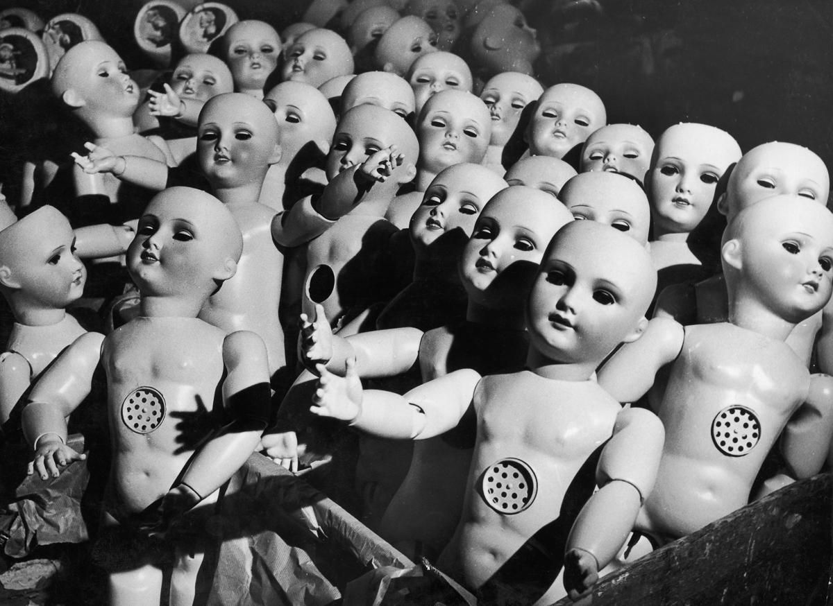 Моторошні іграшки: як створювали ляльок в середині ХХ століття