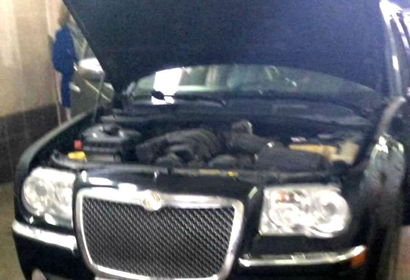 В українки забрали Chrysler через контрабанду В українки забрали Chrysler через контрабанду