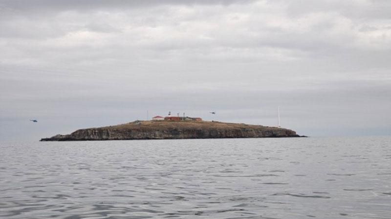 Небезпека на Одещині: військові посилили оборону Зміїного Небезпека на Одещині: військові посилили оборону Зміїного