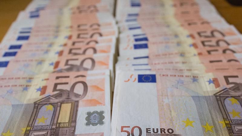 Євро перевалив за 30 гривень Євро перевалив за 30 гривень