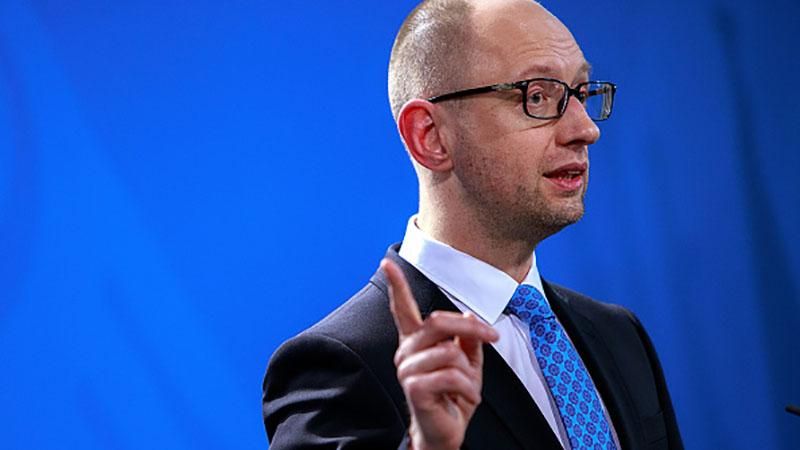 Два роки прем'єрства: короткий огляд невиконаних обіцянок Яценюка Два роки прем'єрства: короткий огляд невиконаних обіцянок Яценюка