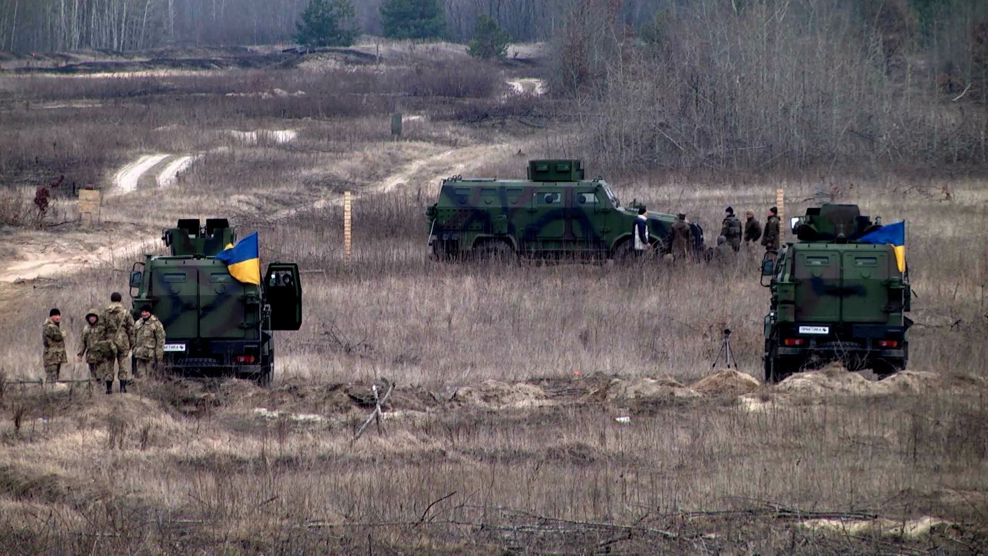 Как украинские военные "Казаков" обстреляли Как украинские военные "Казаков" обстреляли