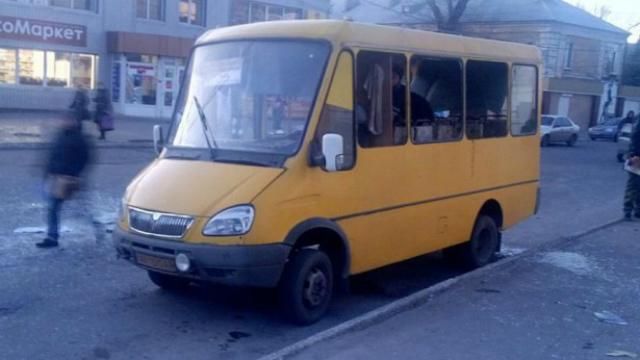 В маршрутке в Макеевке взорвалась граната: есть жертвы В маршрутке в Макеевке взорвалась граната: есть жертвы