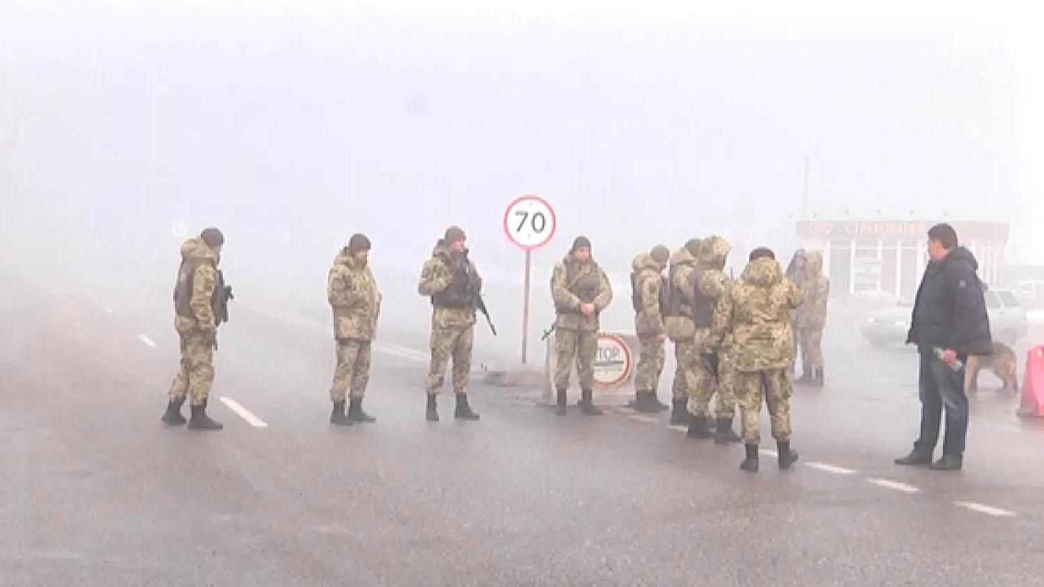 Активісти готові в будь-який момент поновити блокаду російських фур Активісти готові в будь-який момент поновити блокаду російських фур