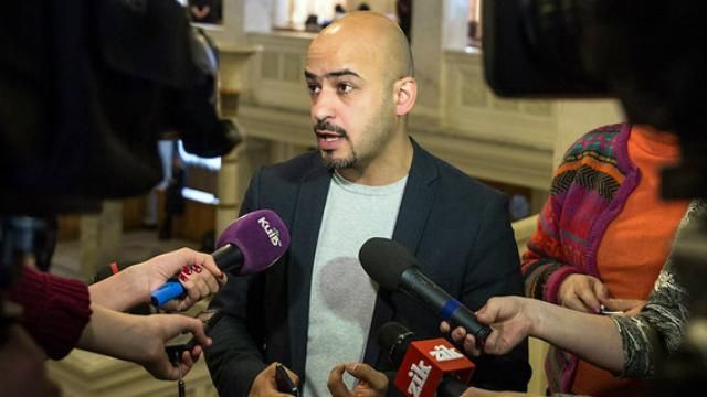 У Яценюка есть три месяца, чтобы уйти, — Найем рассказал о результатах заседания фракции У Яценюка есть три месяца, чтобы уйти, — Найем рассказал о результатах заседания фракции