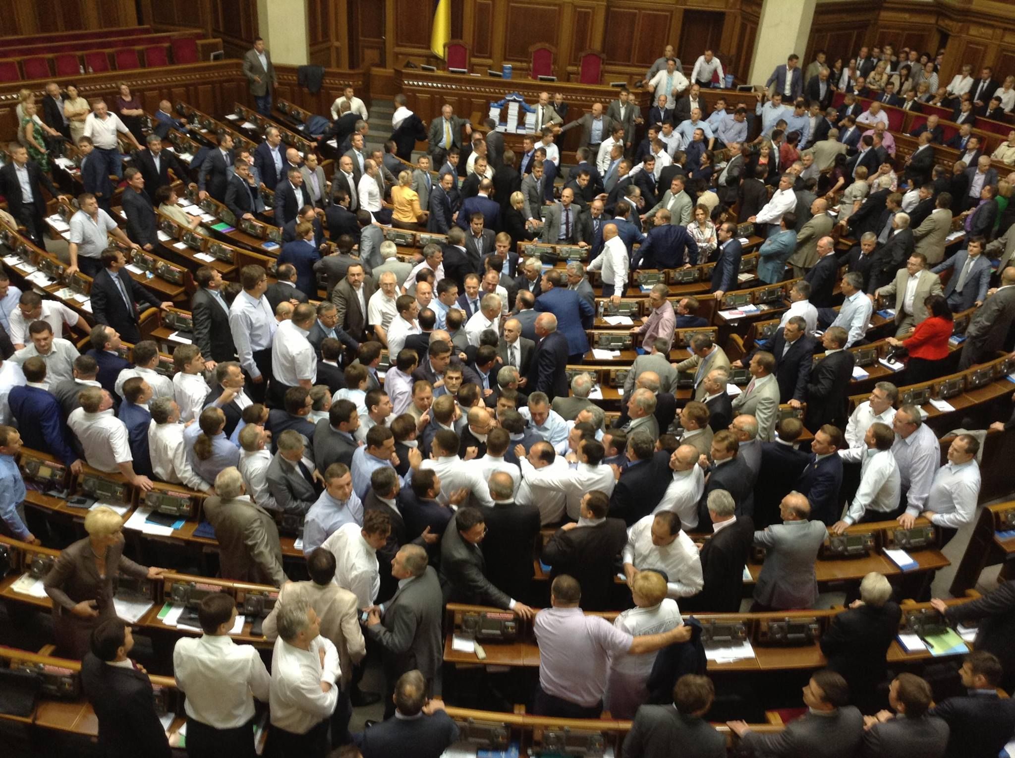 Або перевибори, або соціальний вибух, — політолог про ситуацію у парламенті Або перевибори, або соціальний вибух, — політолог про ситуацію у парламенті