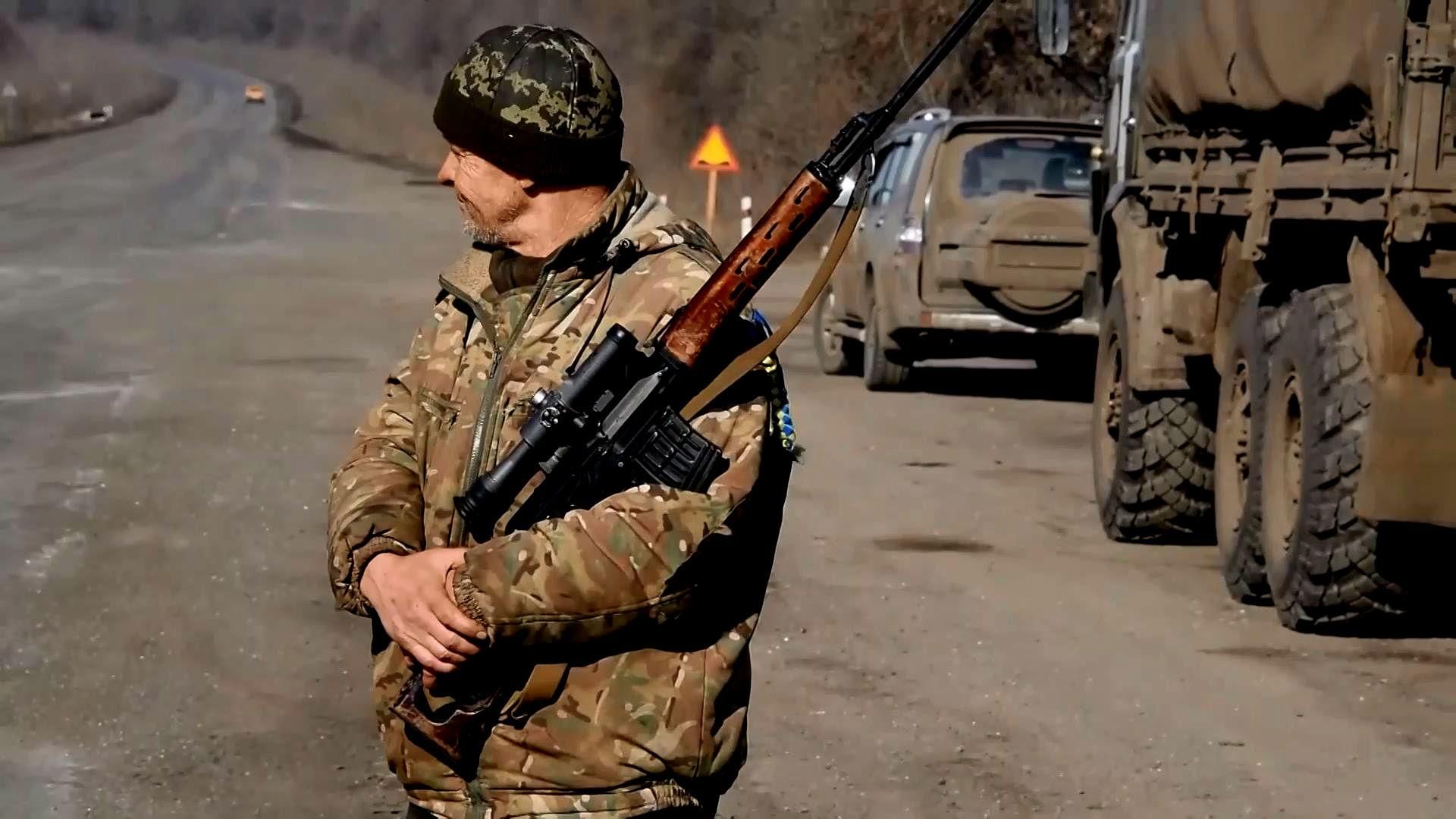 Год спустя: что на самом деле происходило в Дебальцево Год спустя: что на самом деле происходило в Дебальцево