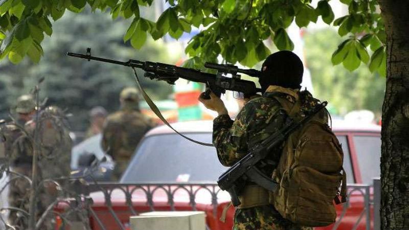Снайпер бойовиків підстрелив українського волонтера поблизу Донецька
