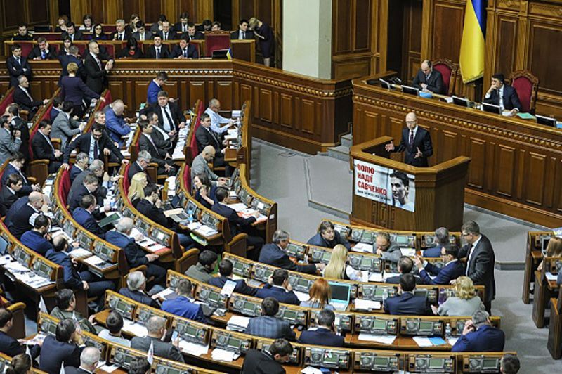 У "Народному фронті" запевняють, що коаліція досі існує У "Народному фронті" запевняють, що коаліція досі існує