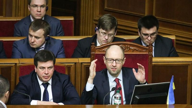 Порошенко не призывал к отставке правительства,  — Яценюк
