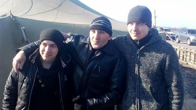 Трех украинских военных освободили из длительного плена