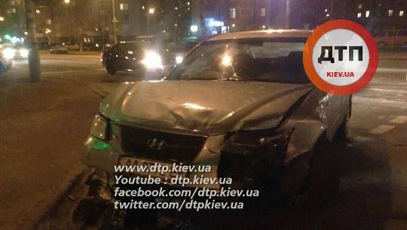 П'яний водій у Києві потрощив три машини