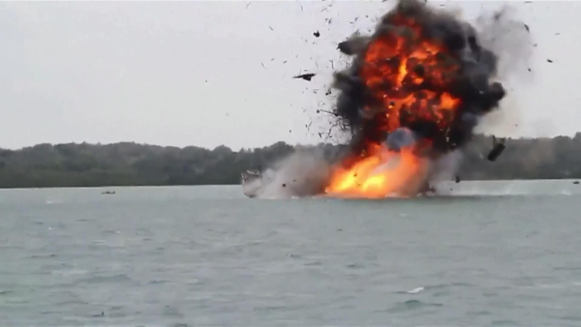 Видео дня: как Индонезия эффектно взорвала более 30 кораблей